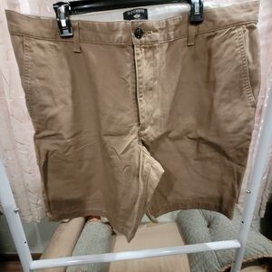 Dockers Men's Tan Shorts